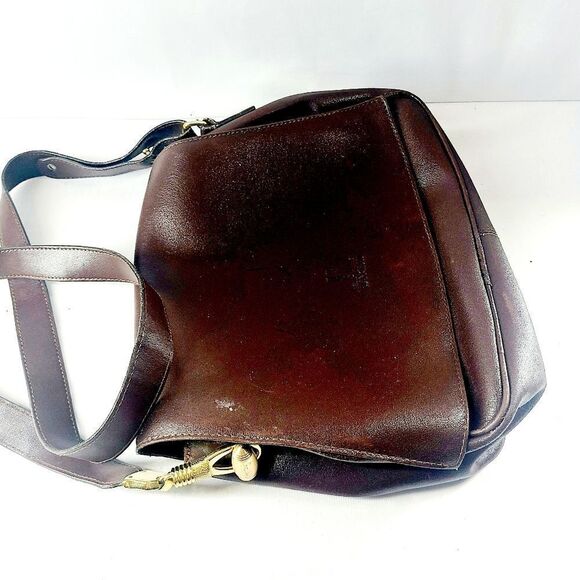 Lancetti Leather Shoulder Bag - Picture 5 of 5